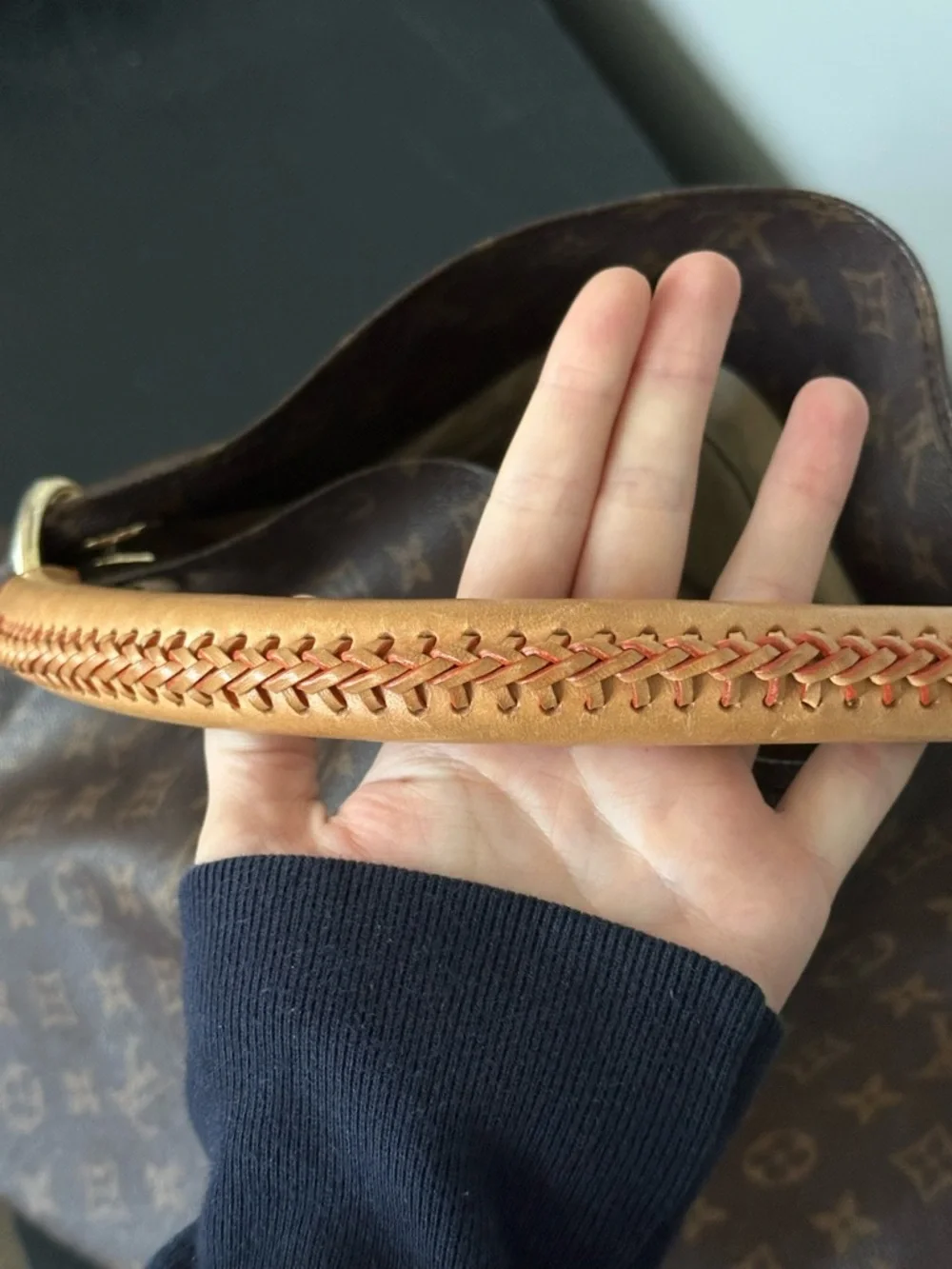 Louis Vuitton Artsy MM Monogram Hobo Bag Date Code FL0123 - Picture 7 of 13